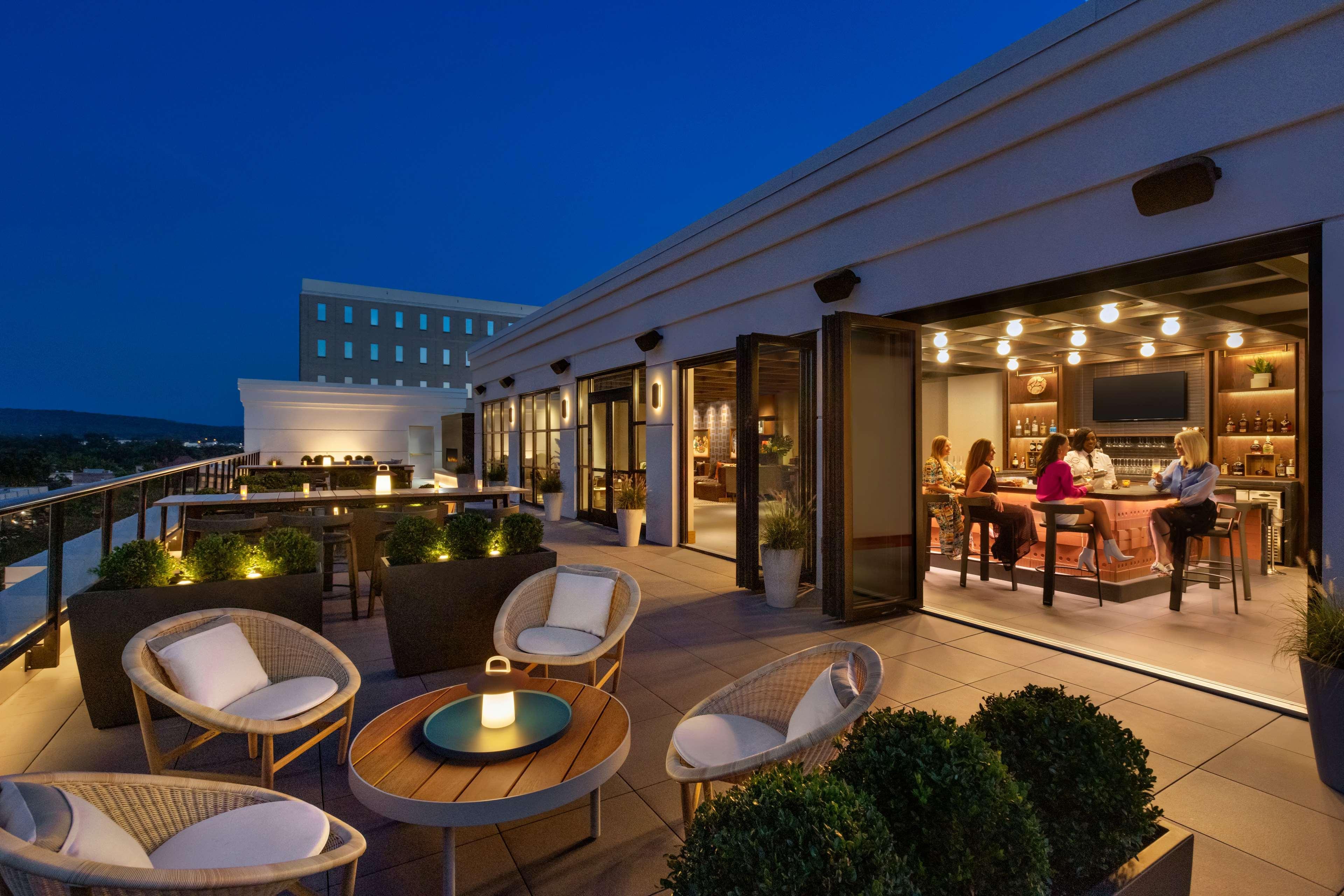 106 Jefferson Huntsville, Curio Collection By Hilton Екстер'єр фото