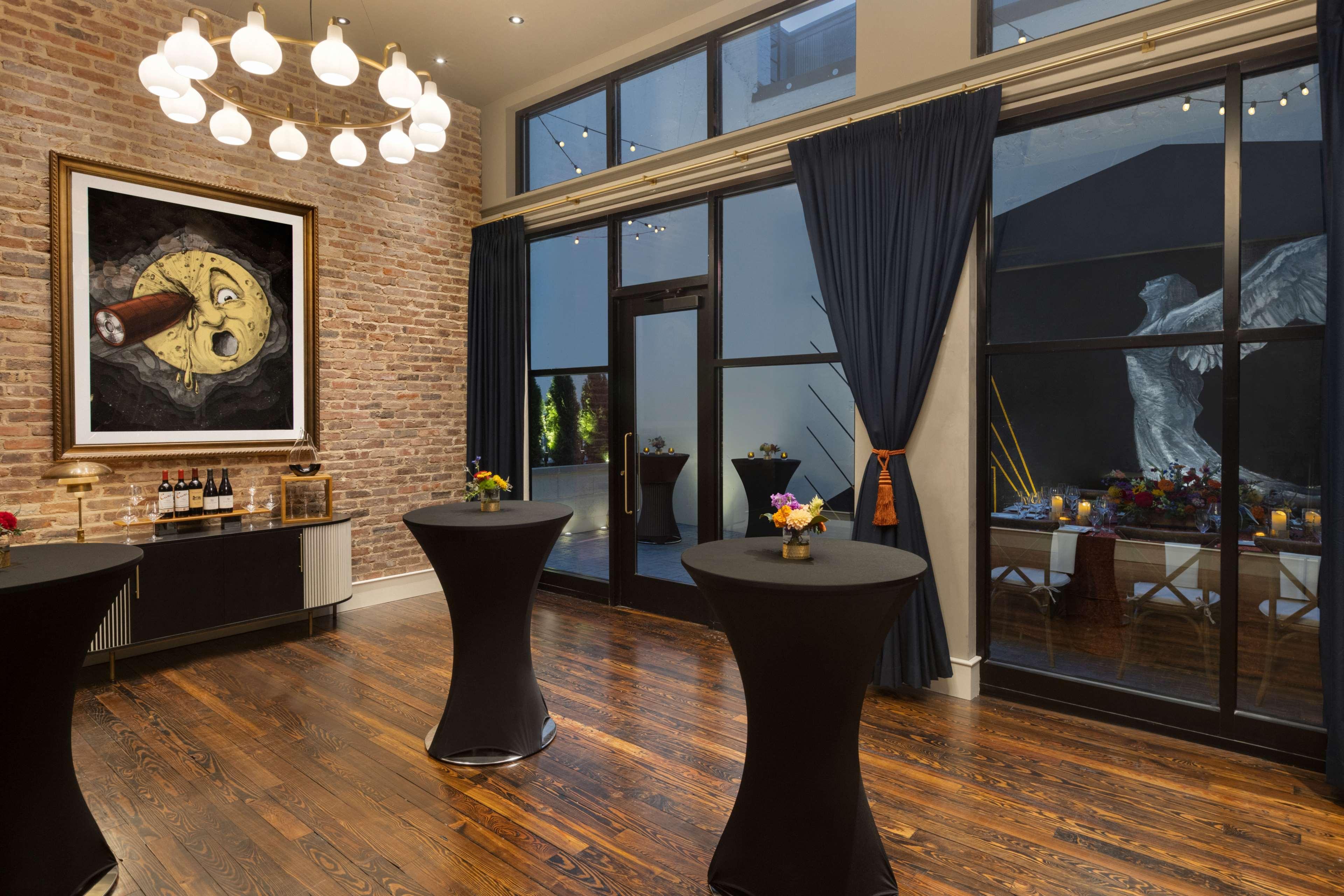 106 Jefferson Huntsville, Curio Collection By Hilton Екстер'єр фото