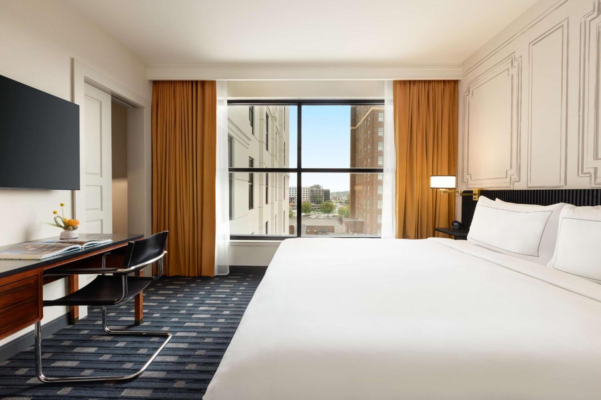 106 Jefferson Huntsville, Curio Collection By Hilton Екстер'єр фото