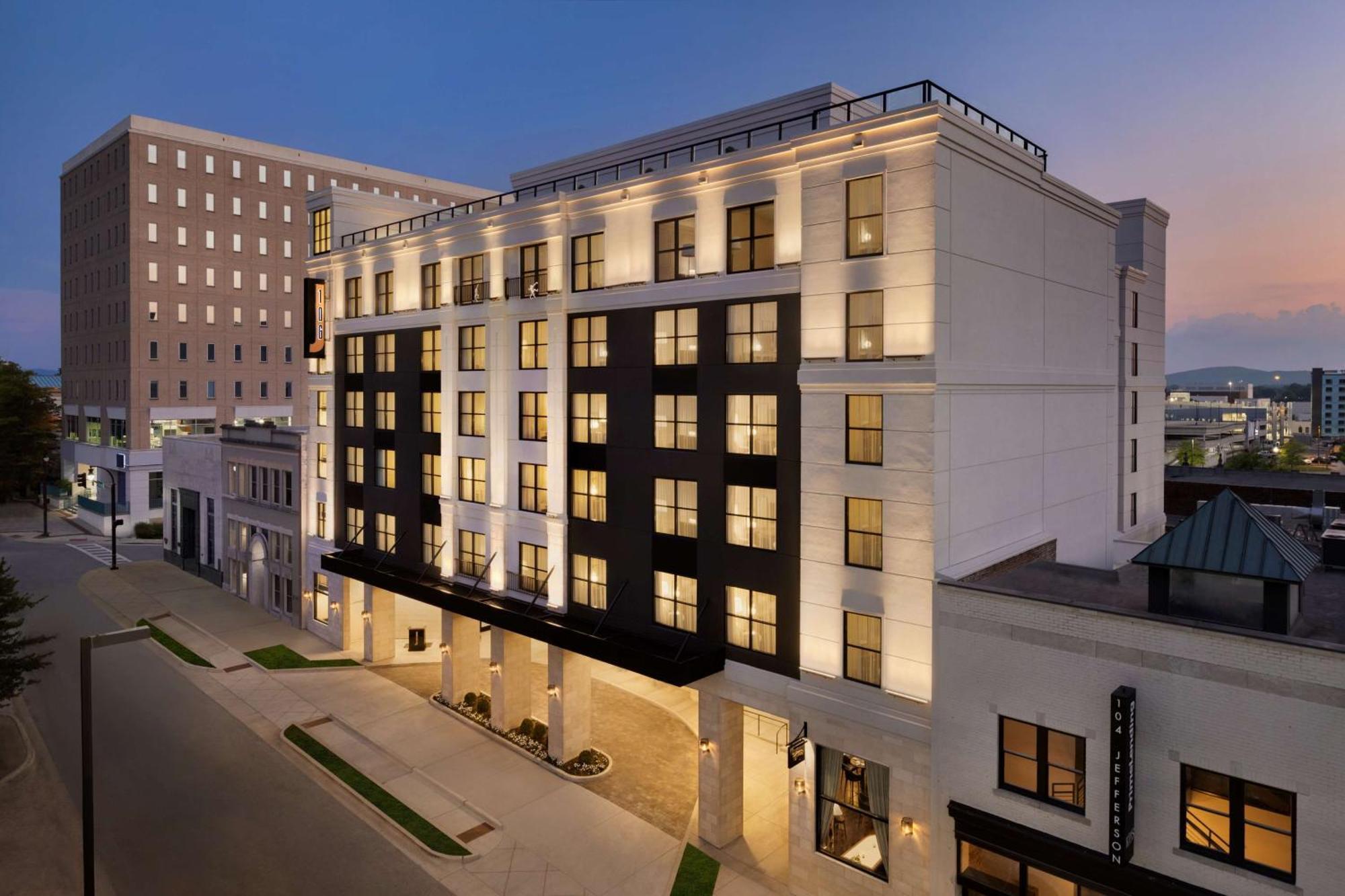 106 Jefferson Huntsville, Curio Collection By Hilton Екстер'єр фото