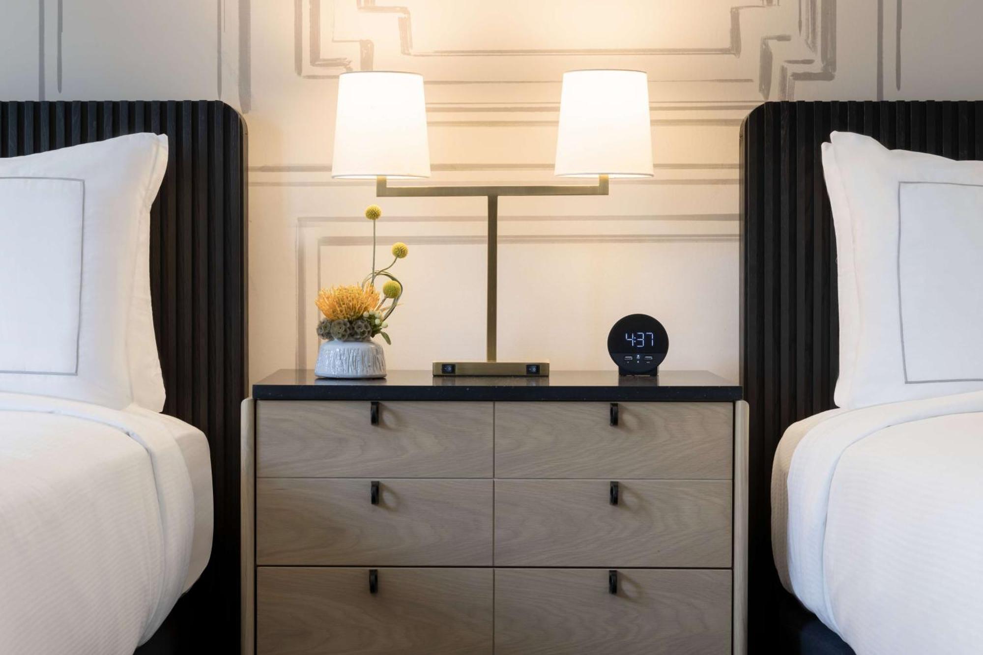 106 Jefferson Huntsville, Curio Collection By Hilton Екстер'єр фото