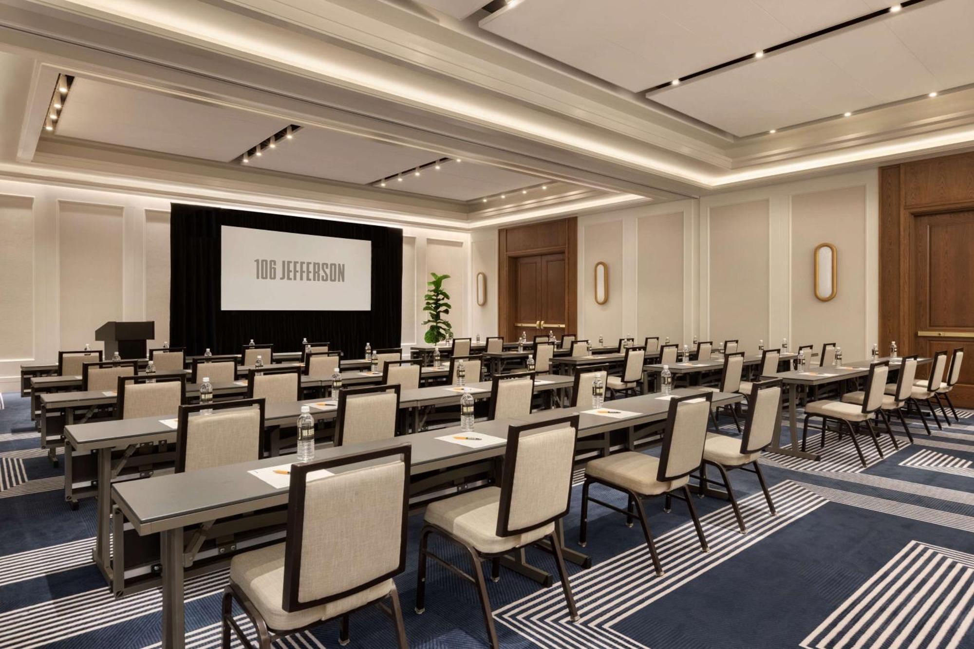 106 Jefferson Huntsville, Curio Collection By Hilton Екстер'єр фото
